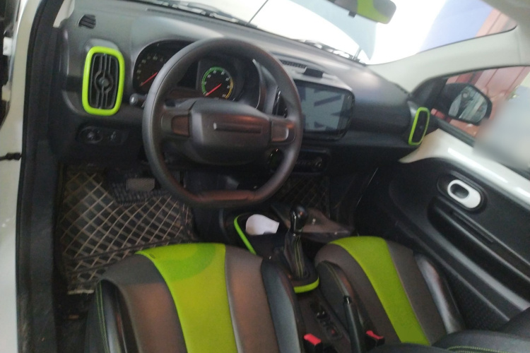 荣威 科莱威CLEVER 2021款 302km卓越版中控内饰12