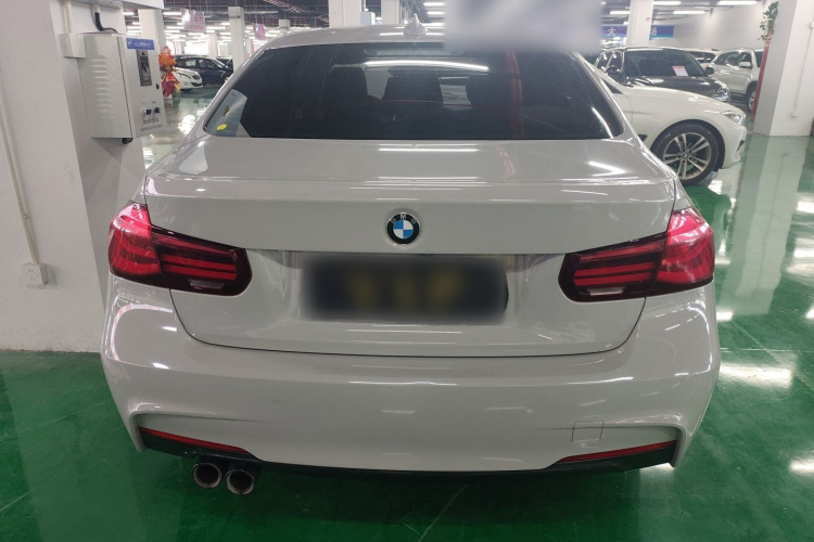 宝马3系 2018款 320Li M运动曜夜版车身外观6