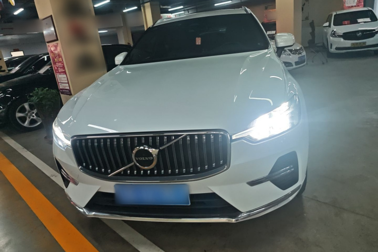 沃尔沃XC60 2024款 B5 四驱智逸豪华版车身外观2