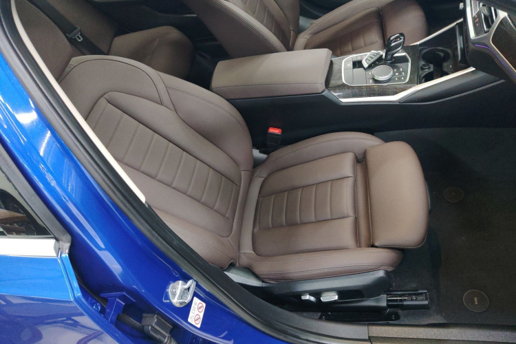 宝马3系 2020款 改款 325Li M运动套装局部细节41