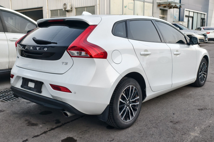 沃尔沃V40 2017款 T3 智逸版车身外观6011