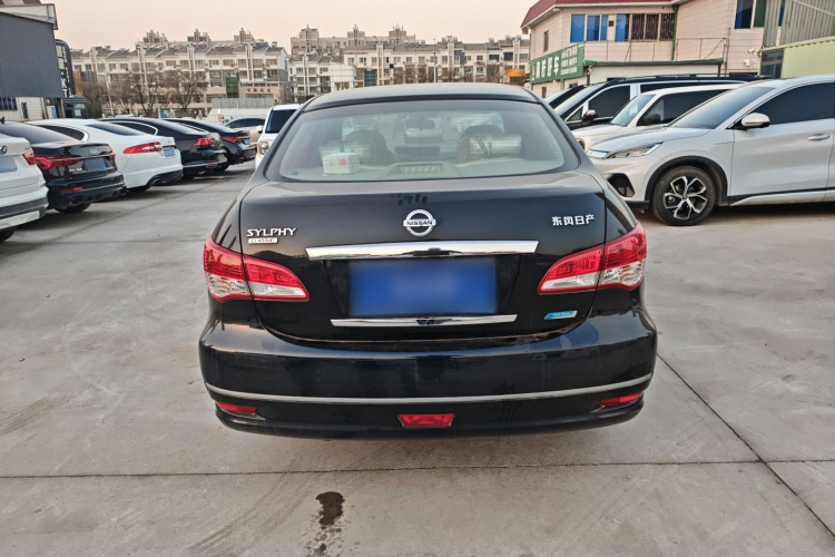 日产 轩逸 2012款 经典 1.6XE 手动舒适版车身外观6004