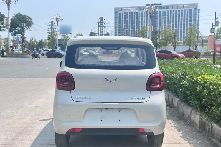 五菱汽车 宏光MINIEV 2025款 四门版 进阶款车身外观6005