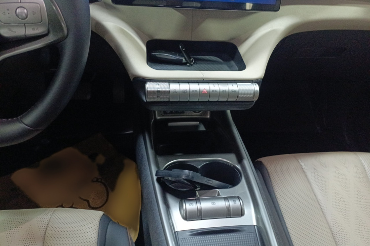 比亚迪 海豚 2023款 420km 时尚版局部细节18