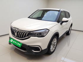 中华V3 2020款 1.6L 手动舒适星空版