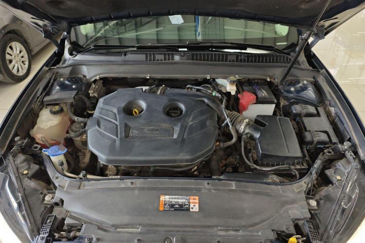 福特 蒙迪欧 2017款 EcoBoost 200 时尚型机舱底盘24