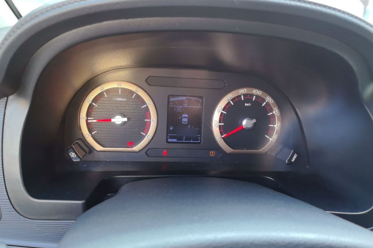 东风风行 菱智 2022款 奋斗款 M5L 1.6L 基本型 7座局部细节14