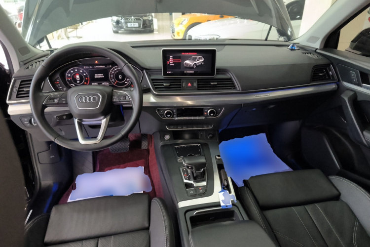 奥迪Q5L 2020款 改款 40 TFSI 荣享时尚型中控内饰12