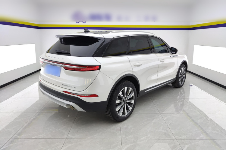 林肯 冒险家 2022款 2.0T 两驱尊雅版车身外观7