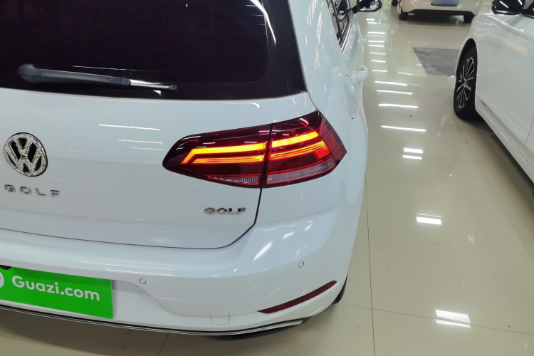 大众 高尔夫 2019款 1.6L 自动舒适型 国V车身外观9