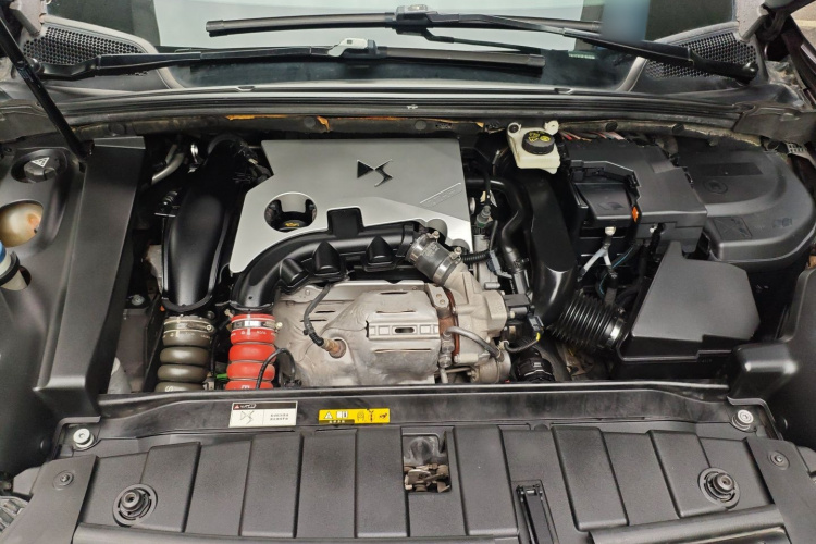 DS 6 2016款 1.6T 豪华版THP160局部细节24