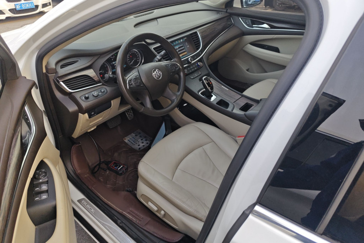 别克 君越 2016款 20T 领先型中控内饰19