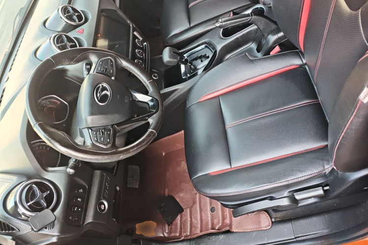 东南DX3 2016款 1.5T CVT旗舰型中控内饰20