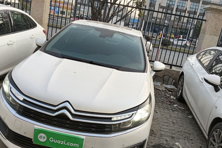 雪铁龙C4L 2016款 1.6T 自动精英型车身外观1