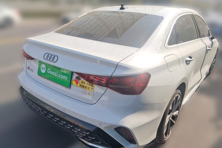 奥迪A3 2025款 A3L Limousine 35TFSI 飞驰尊享型车身外观6005