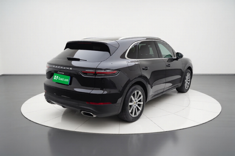 保时捷 2019款 Cayenne 3.0T车身外观7
