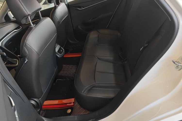 别克 英朗 2021款 改款 典范 1.5L 自动精英型中控内饰21