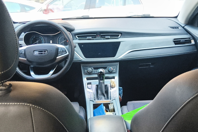 吉利汽车 帝豪 2021款 UP 1.5L CVT豪华型中控内饰12