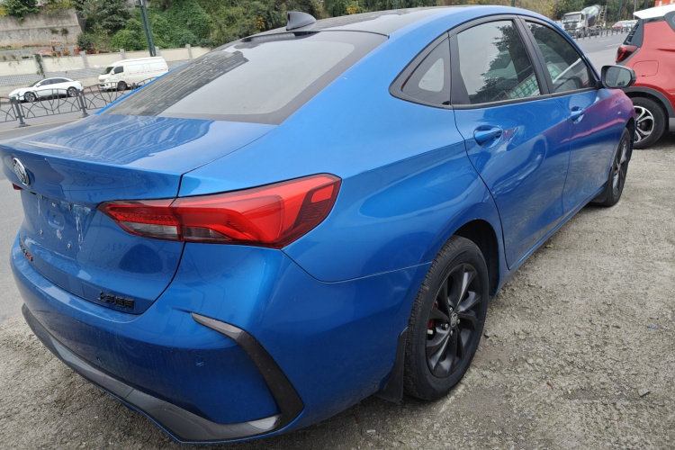 别克 威朗 2022款 Pro GS 追风版车身外观7