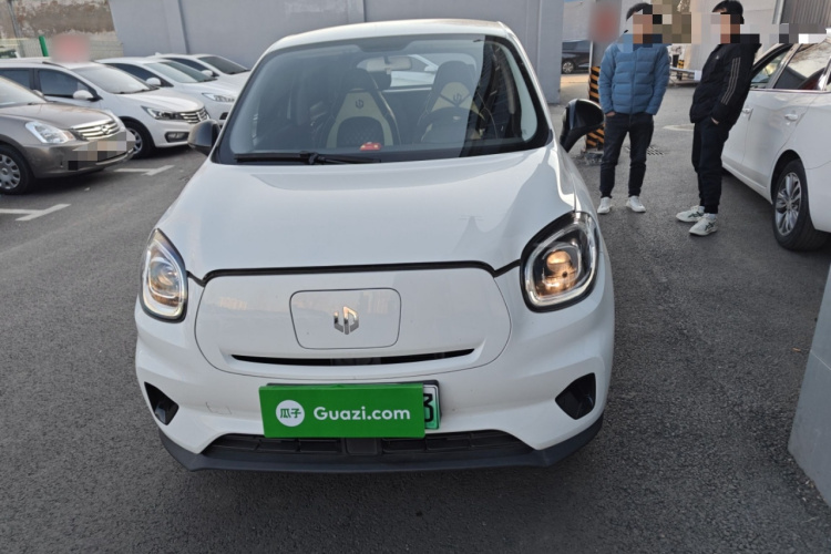 零跑汽车 零跑T03 2023款 200轻享版车身外观2