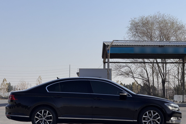 大众 迈腾 2017款 330TSI DSG 尊贵型车身外观6005