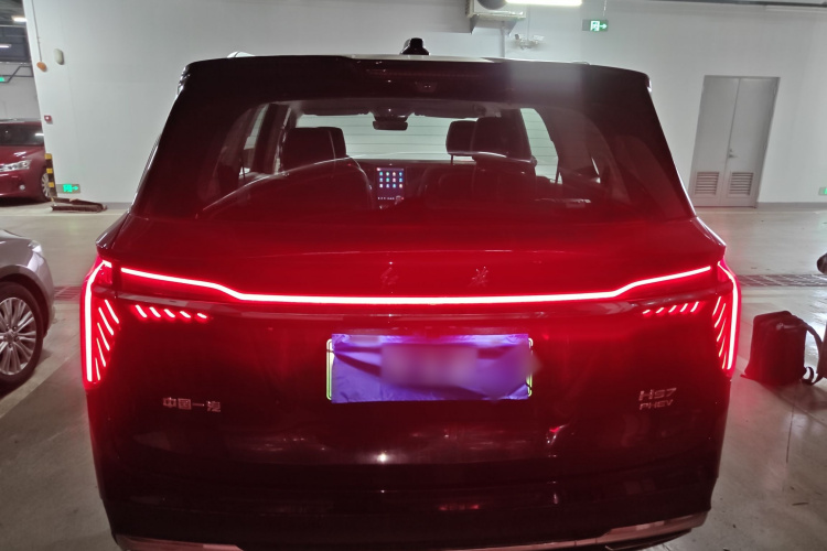 红旗HS7 PHEV 2024款 2.0T PHEV 两驱旗享版 6座车身外观6004