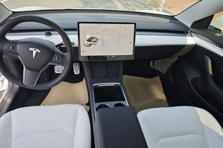 特斯拉 Model 3 2021款 改款 标准续航后驱升级版 3D1中控内饰7005