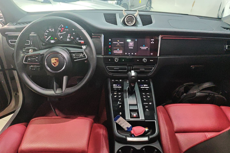 保时捷 2024款 Macan 2.0T中控内饰12