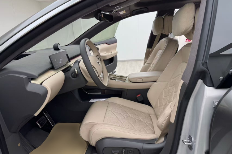 蔚来ET7 2024款 100kWh 行政版中控内饰19