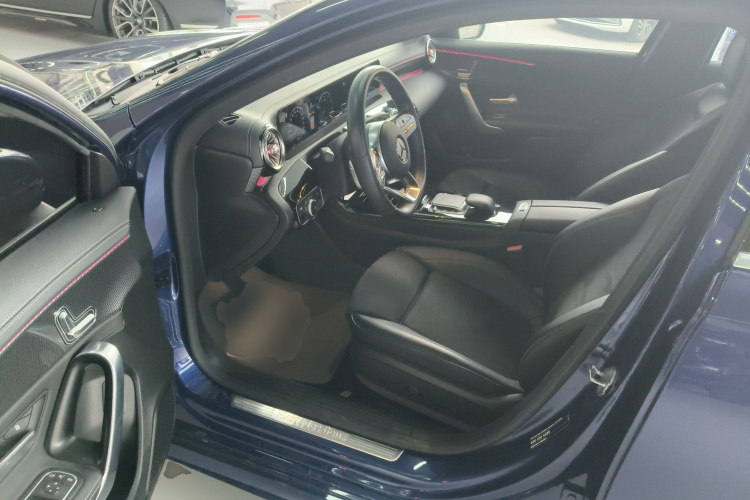 奔驰A级 2020款 改款 A 200 L 运动轿车时尚型中控内饰20