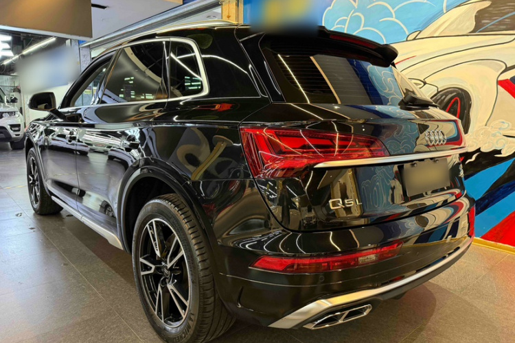 奥迪Q5L 2022款 40T 时尚动感型车身外观6002