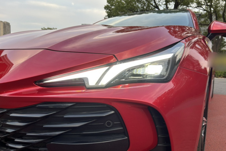 名爵 MG7 2023款 2.0T 自动Trophy+激擎耀世版车身外观6011