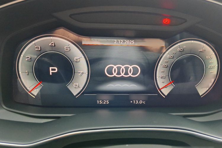 奥迪A6L 2025款 45 TFSI 臻选动感型中控内饰7008