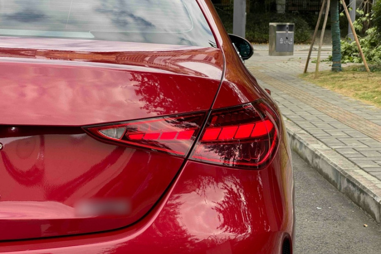 奔驰C级 2023款 改款 C 200 L 运动版车身外观6010