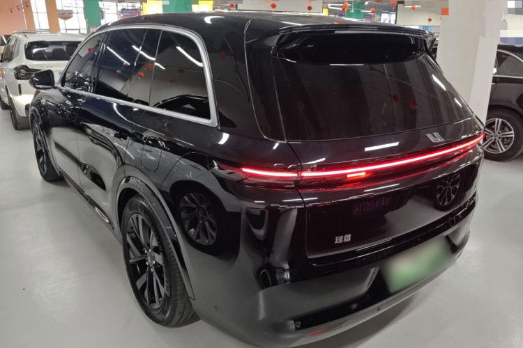 理想汽车 理想L8 2023款 Pro车身外观4