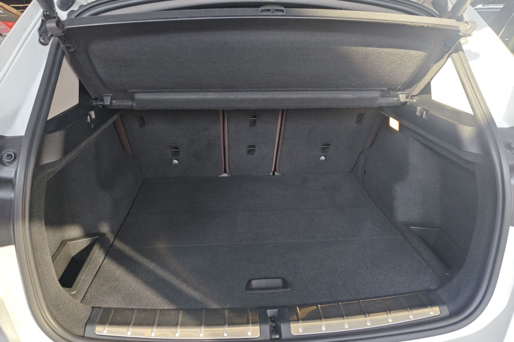 宝马X1 2022款 sDrive25Li 领先型机舱底盘23