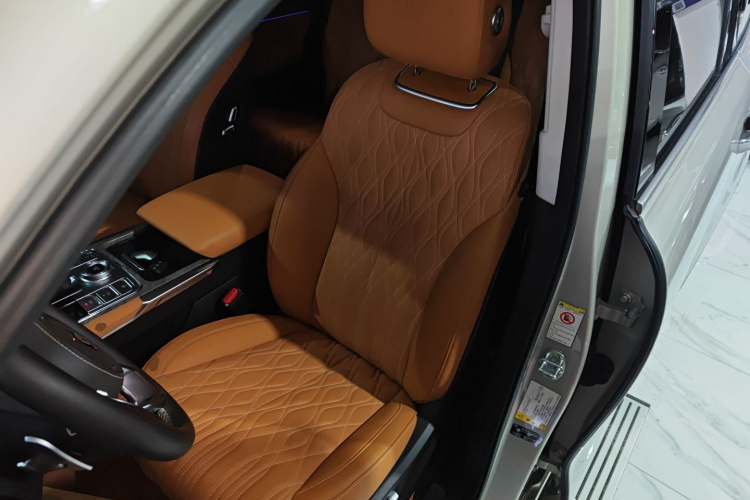 坦克500 2022款 3.0T 商务版 造境型 7座局部细节19