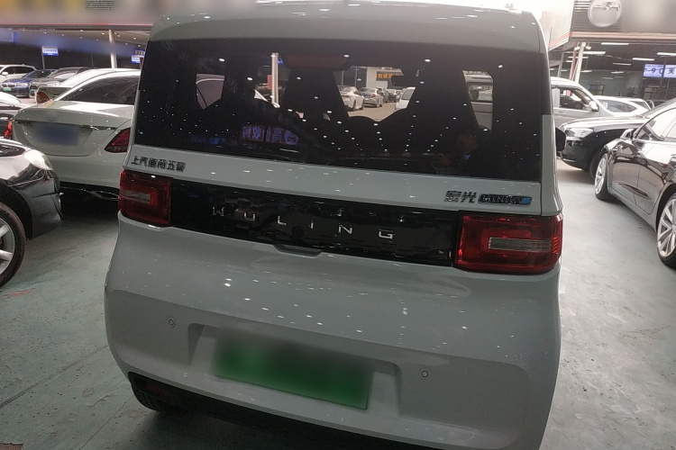 五菱汽车 宏光MINIEV 2022款 轻松款 三元锂车身外观6