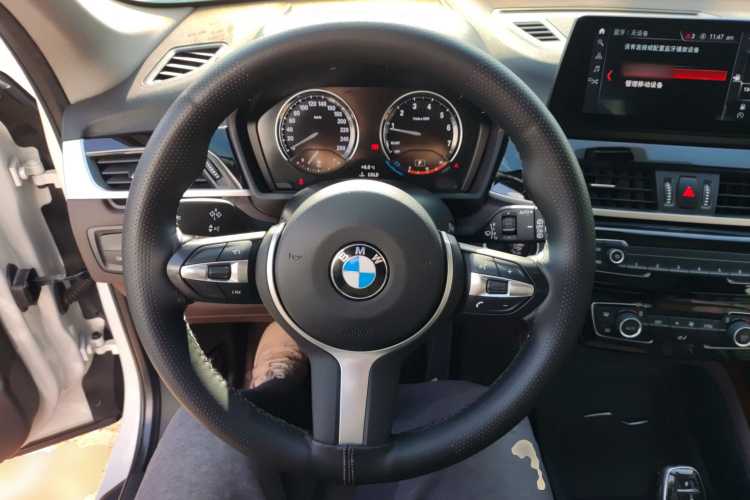 宝马X1 2021款 改款 sDrive25Li 领先型中控内饰13