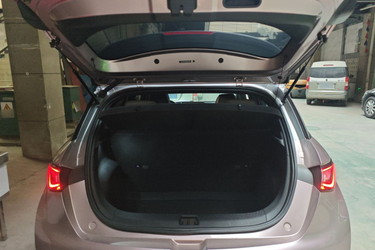 比亚迪 海豚 2021款 405km 时尚版局部细节23