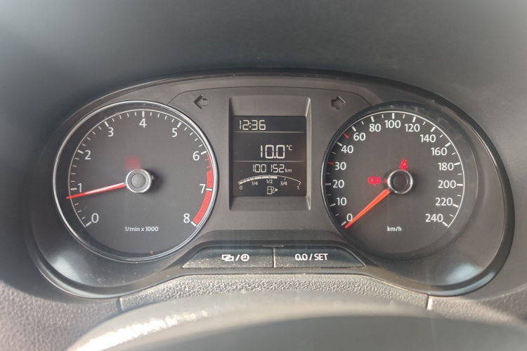 大众 Polo 2014款 1.4L 手动风尚版局部细节14