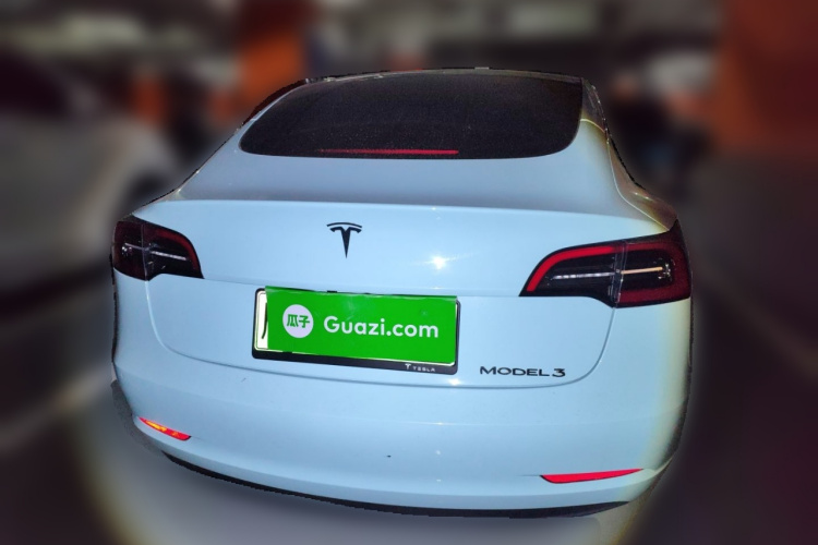 特斯拉 Model 3 2022款 后轮驱动版车身外观6