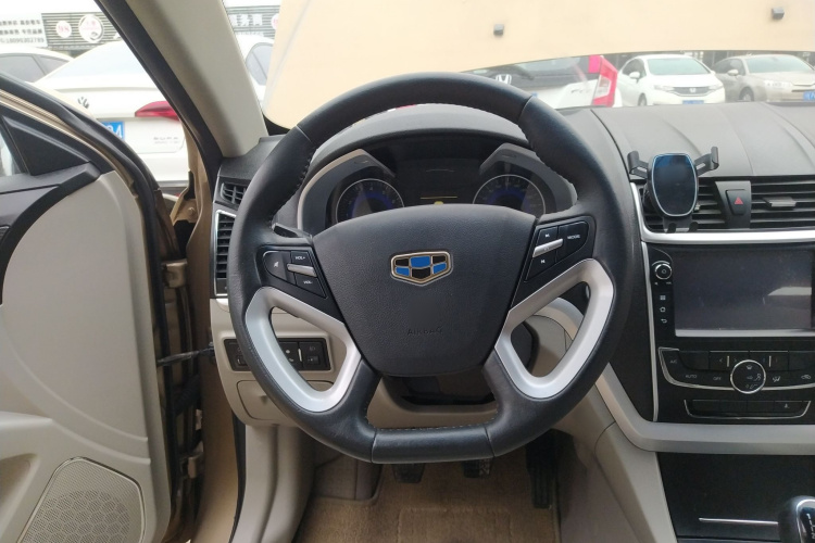 吉利汽车 帝豪 2014款 三厢 1.5L 手动精英型中控内饰13