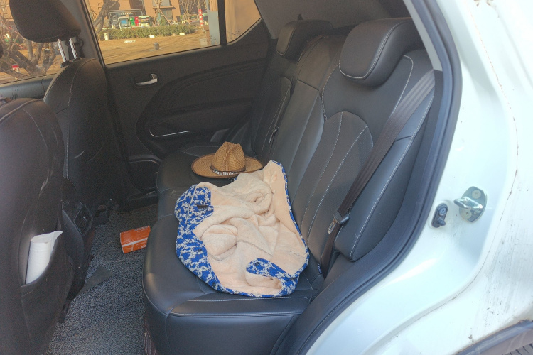 广汽传祺 传祺GS3 2021款 POWER 270T 自动劲享版中控内饰21