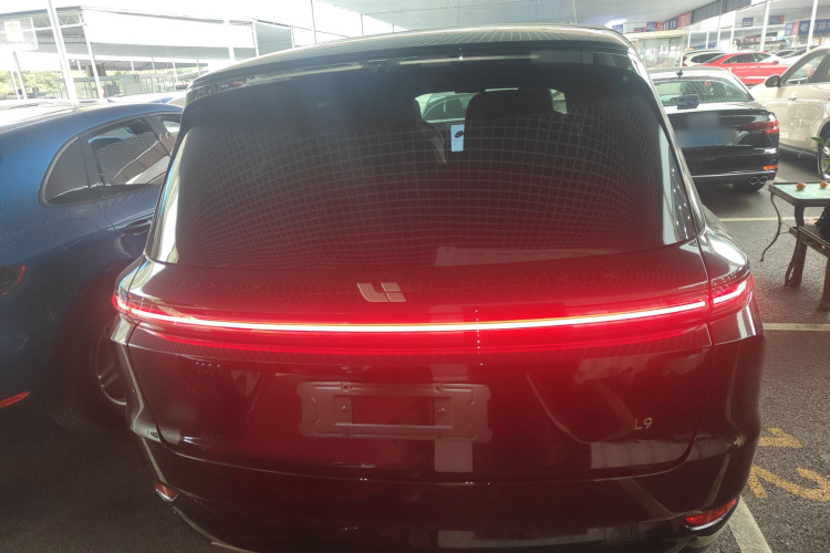 理想汽车 理想L9 2025款 Ultra 智能焕新版车身外观6004