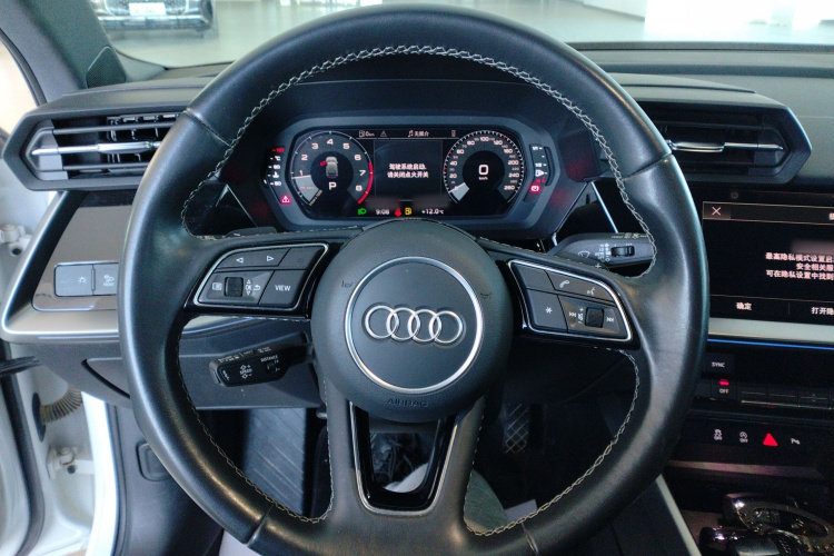 奥迪A3 2024款 Sportback 35 TFSI 时尚运动型中控内饰13