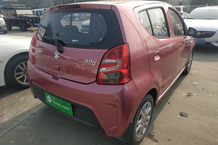 铃木 奥拓 2013款 1.0L 自动豪华型车身外观6005