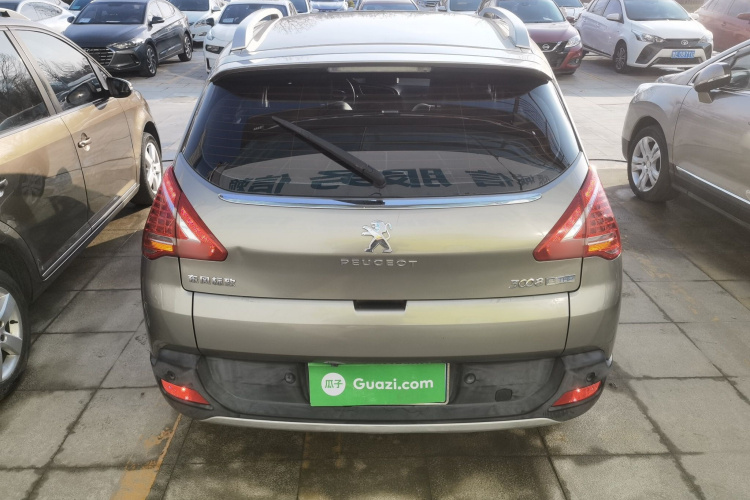 标致3008 2015款 1.6THP 自动潮流版车身外观6