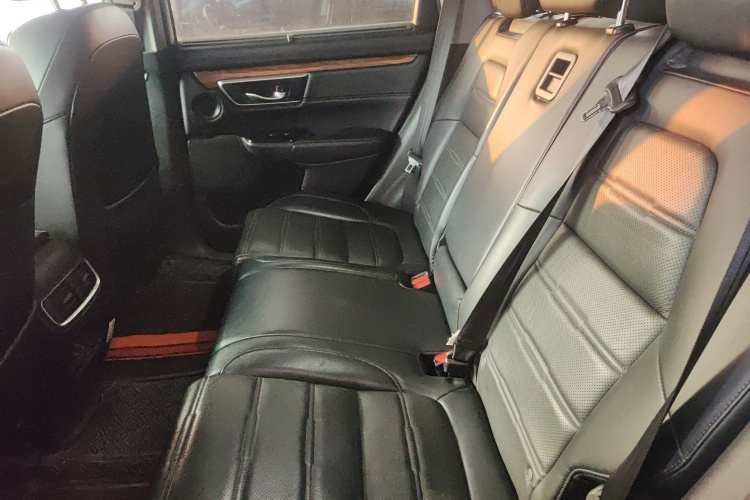 本田CR-V 2019款 240TURBO CVT四驱尊贵版 国V中控内饰21