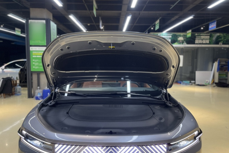 长安启源E07 2025款 增程 四驱 39kWh Ultra高性能版车身外观6013